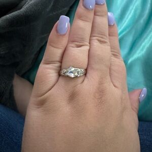 Elegant Silver Women's Ring